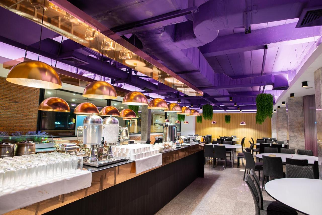 Cbd 2 Hotel